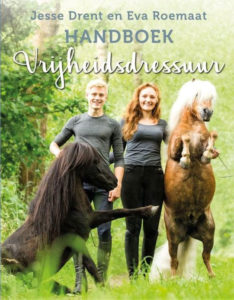 Recensie Handboek Vrijheidsdressuur van Jesse Drent en Eva Roemaat