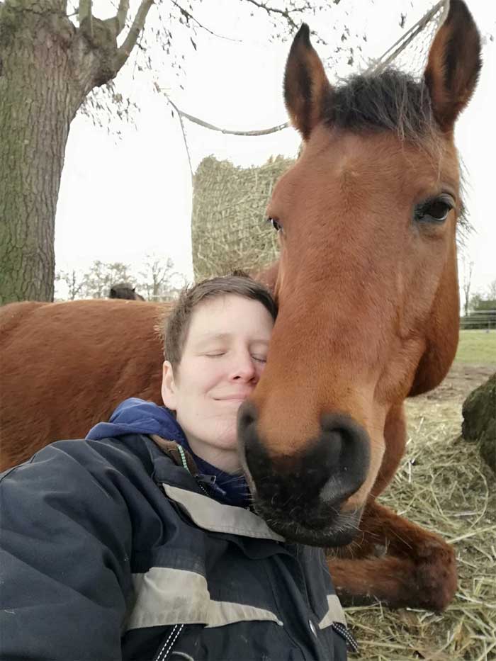 Mens en paard laten samenwerken vanuit verbinding